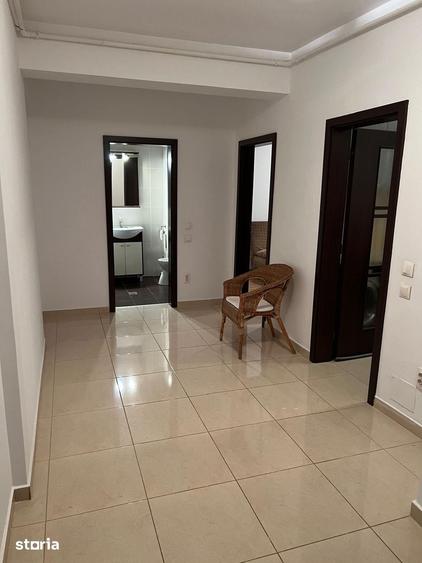 Apartament cu 2 camere decomandat, mobilat în Central