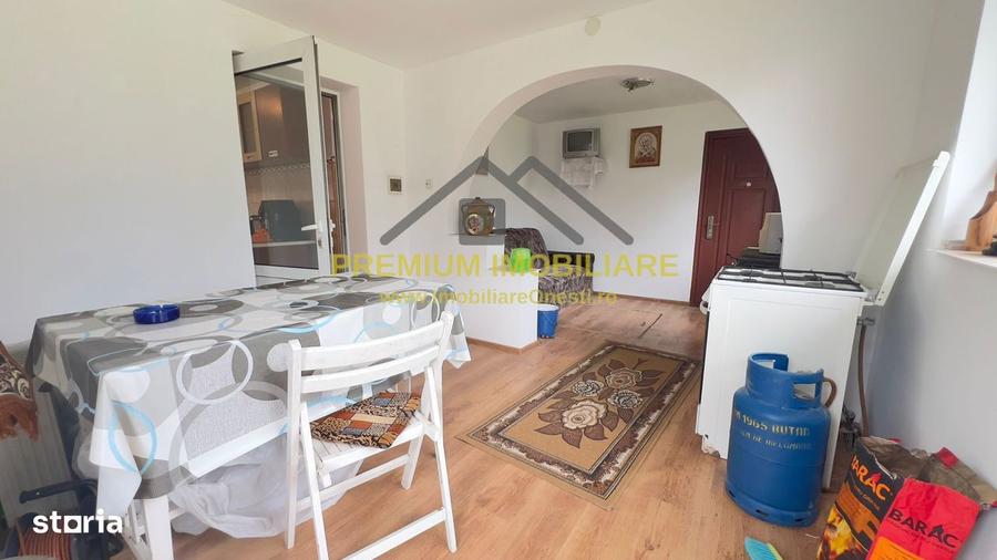 Casă cu 6 camere cu Teren 2500 Mp în Bogdănești