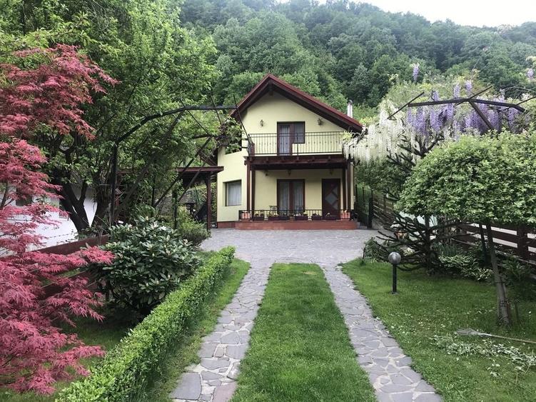 Casă cu 4 camere în Tăuții-Măgherăuș