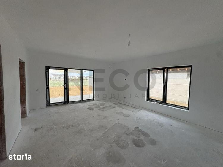 Casă cu 3 camere cu Teren 553 Mp în Sântandrei