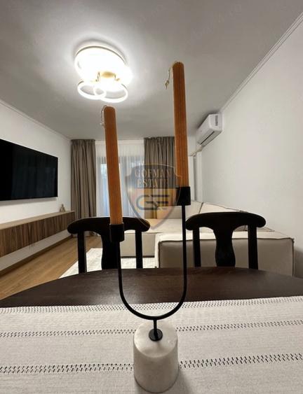 Apartament cu 3 camere decomandat, mobilat în Dacia