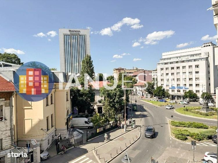 Apartament cu 4 camere decomandat în Romană