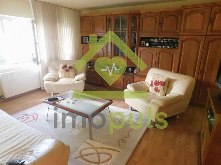 Apartament cu 3 camere decomandat în Steaua