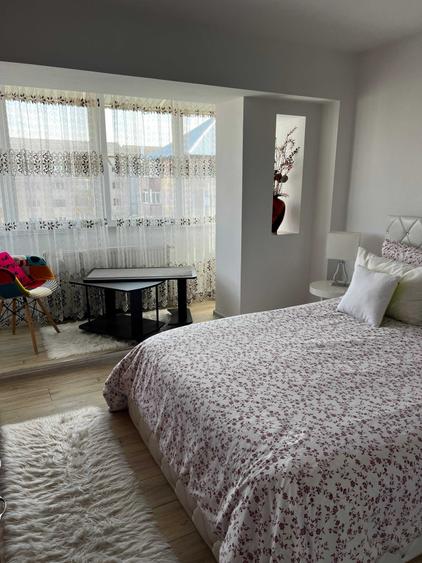 Apartament cu 3 camere decomandat în Sfântu Ilie