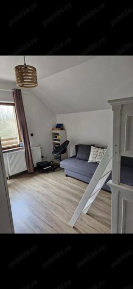 Casă cu 4 camere în Ciuta