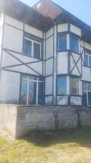 Casă cu Teren 600 Mp în Săftica