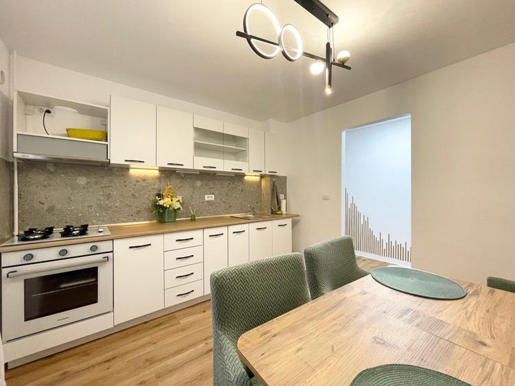 Apartament cu 2 camere semidecomandat, mobilat în Girocului