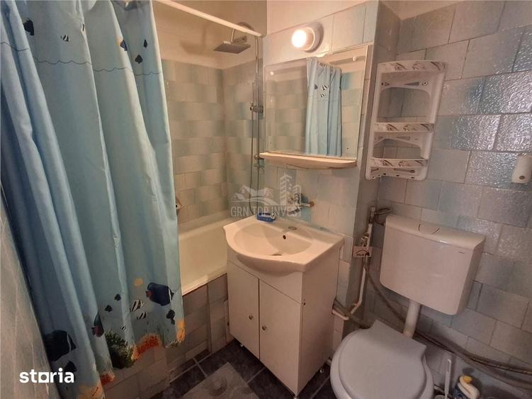 Apartament cu 2 camere decomandat în Mihai Viteazul