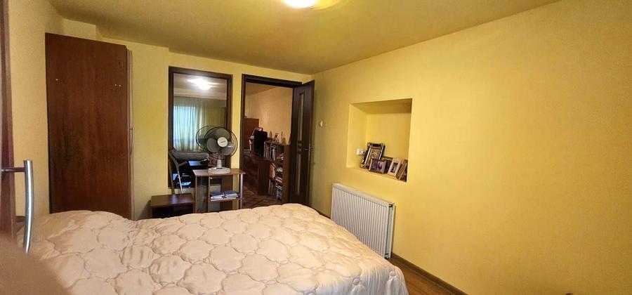 Casă individuală cu 3 camere cu Canalizare în Vânători