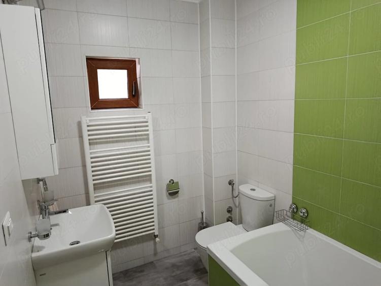Casă cu 6 camere cu Teren 1934 Mp în Găneasa