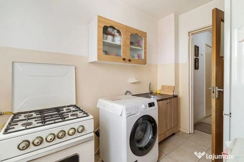 Apartament cu 2 camere semidecomandat în Obor