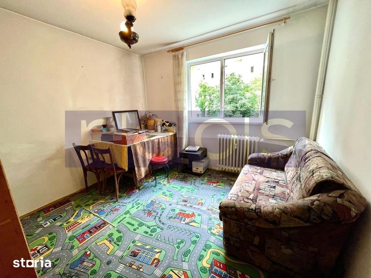 Apartament cu 3 camere semidecomandat în Titan