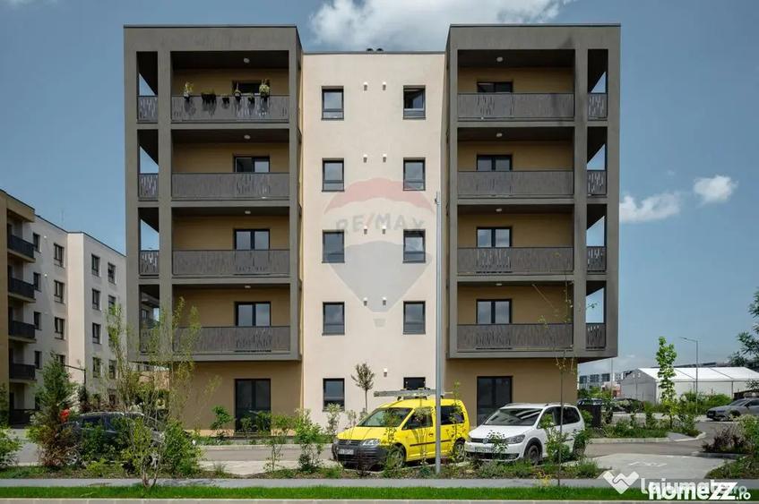 Apartament cu 2 camere decomandat în Tractorul