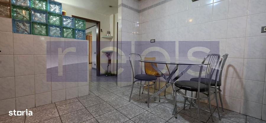 Apartament cu 4 camere decomandat în Vitan