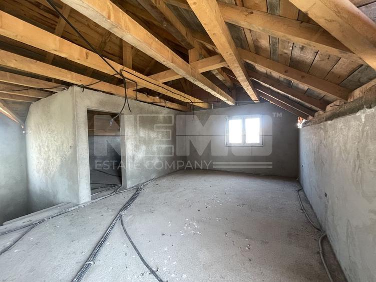 CASA LA ROSU DIN CARAMIDA + GARAJ I 12,5 ARI I VICOV DE SUS I - 6
