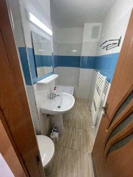 Garsonieră decomandată în Central
