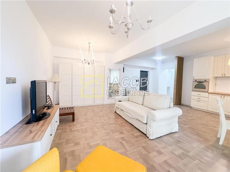 Apartament cu 2 camere semidecomandat în Ștefan cel Mare