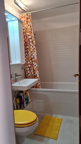 Apartament cu 2 camere decomandat în Băneasa
