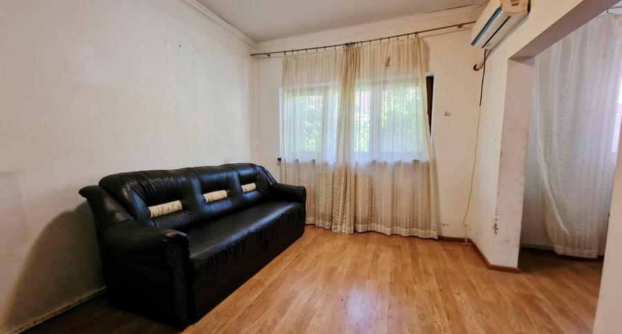 Apartament cu 2 camere semidecomandat, mobilat în 1 Mai