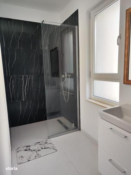 Apartament cu 3 camere decomandat în Calea Călărașilor