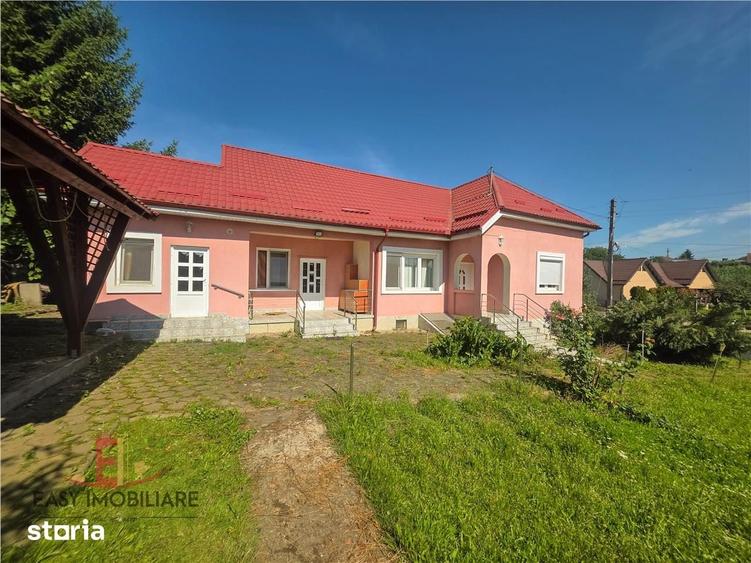 Casa de vanzare, Voiniceni, 10 arii, pivnita, 2 bucatarii, spre Unirii - 1