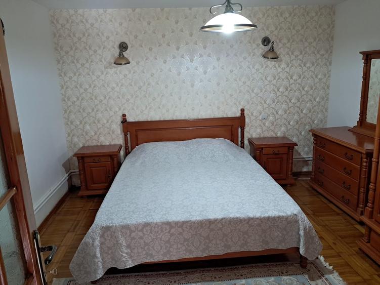 Casă cu 5 camere cu Teren 778 Mp în Palazu Mare