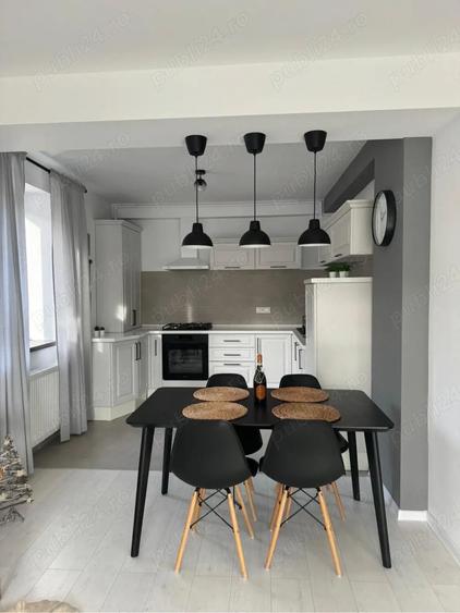 Apartament cu 2 camere decomandat în Central