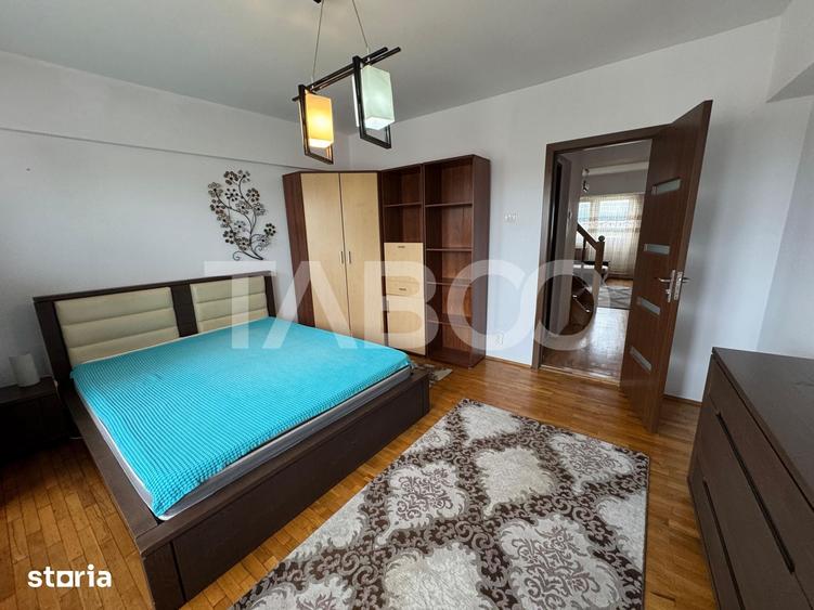 Apartament cu 5 camere decomandat în Turnișor