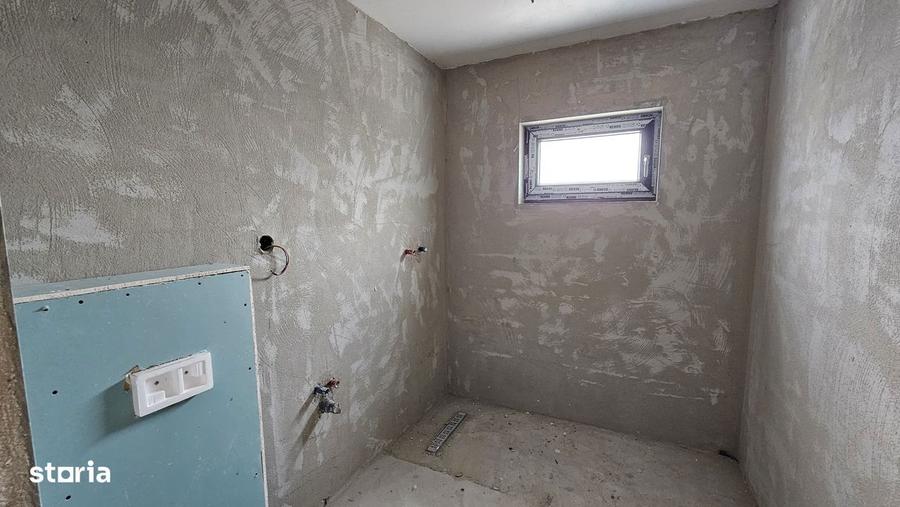 Casă cu 4 camere cu Teren 300 Mp în Dâmbul Rotund