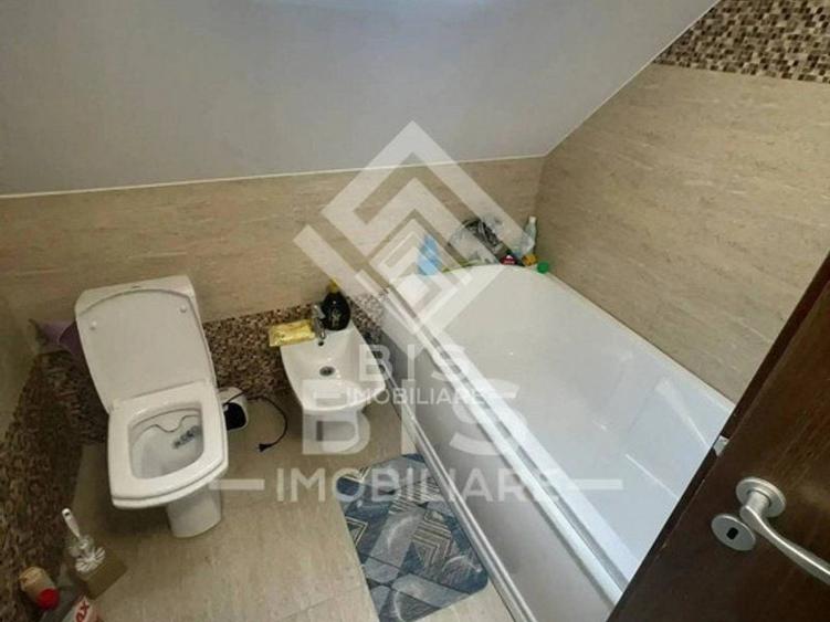 Apartament cu 4 camere decomandat în Calea Moldovei