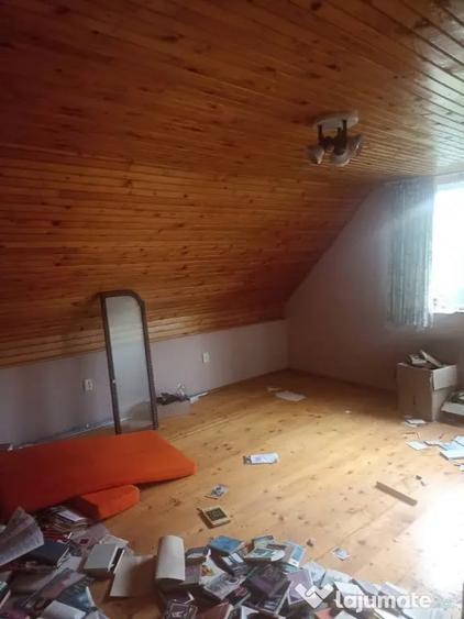 Casă cu 6 camere cu Teren 1000 Mp în Angheluș