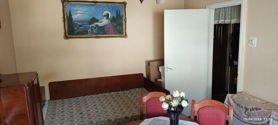Apartament cu 2 camere decomandat în Exterior Vest