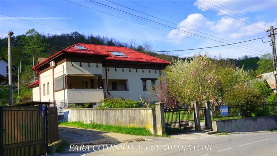 Casă individuală cu 5 camere cu Canalizare în Muereasca