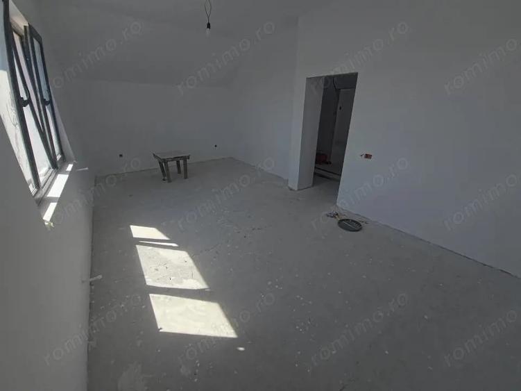 Casă cu Teren 210 Mp în Valu lui Traian