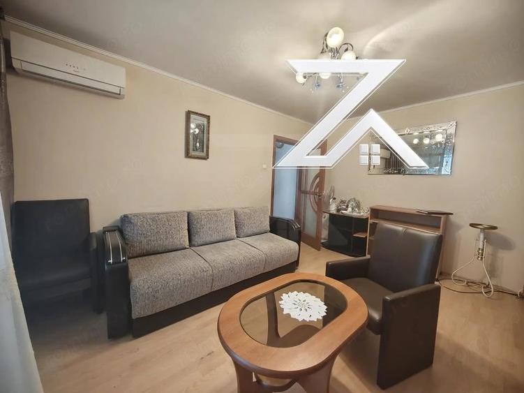 Apartament cu 3 camere semidecomandat în Central