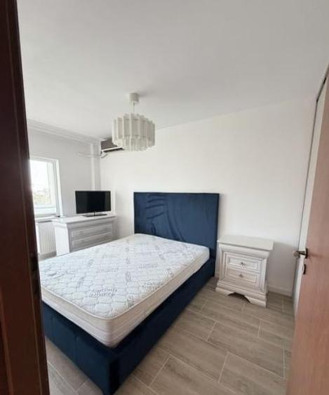 Apartament cu 3 camere decomandat, mobilat în Aviației