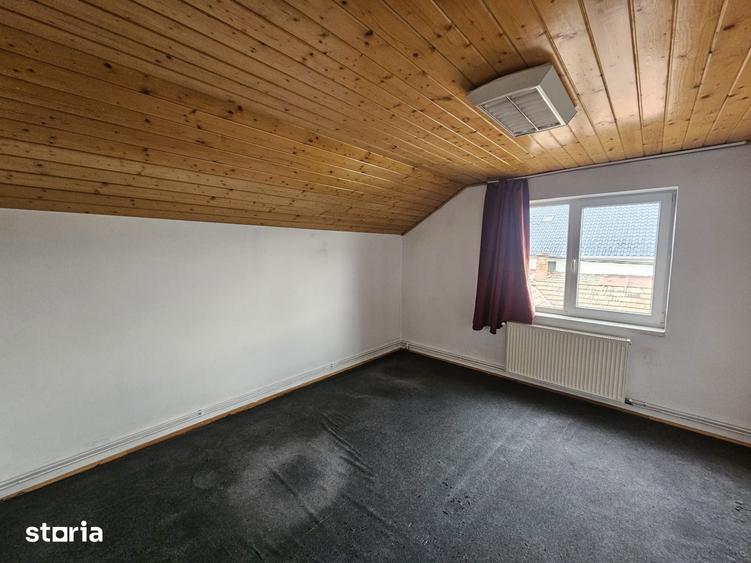 Casă cu 6 camere cu Teren 250 Mp în Gheorgheni