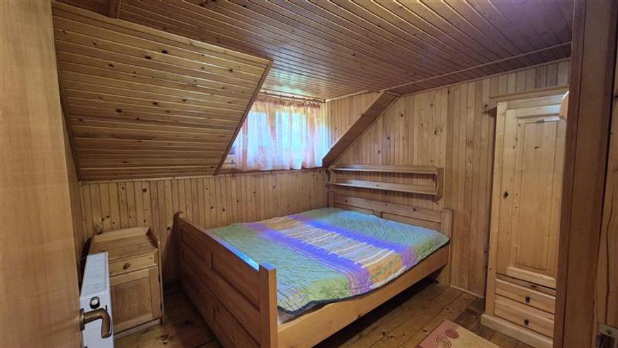 Spațiu comercial, de 280 mp, în Dăești