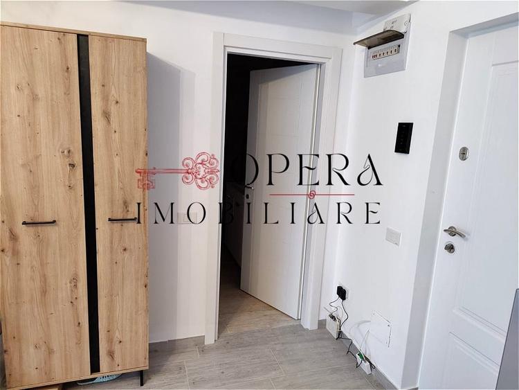 Apartament cu 2 camere decomandat în Podul de Fier
