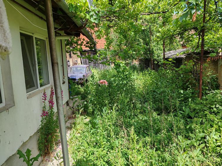 Casă individuală cu 4 camere cu Teren 476 Mp în Vlădeni