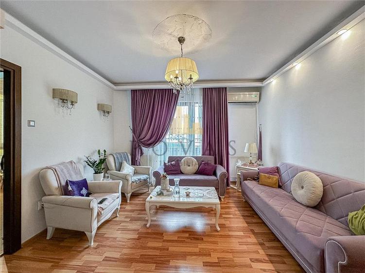 Apartament cu 4 camere semidecomandat, mobilat în Grădina Icoanei