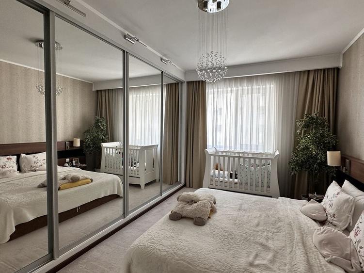 Apartament cu 2 camere decomandat în Runcu