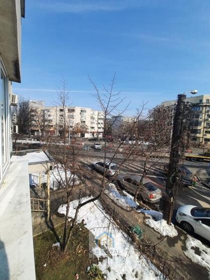 Apartament cu 2 camere decomandat în Aviației