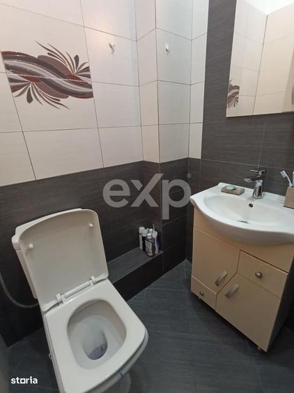 Apartament cu 3 camere decomandat în Găvana
