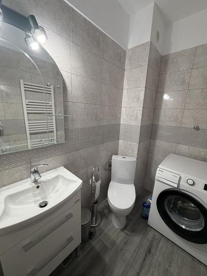 Apartament cu 2 camere decomandat în Palazu Mare