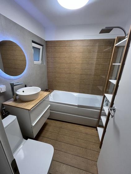 Apartament cu 3 camere decomandat în Gorjului