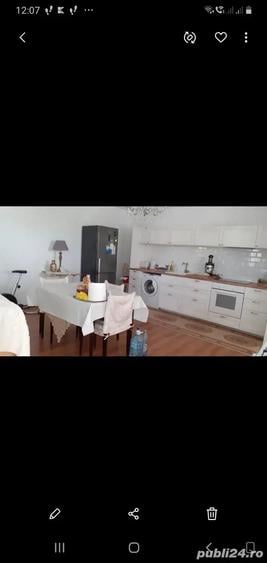 Casă cu 3 camere în Vadu Săpat