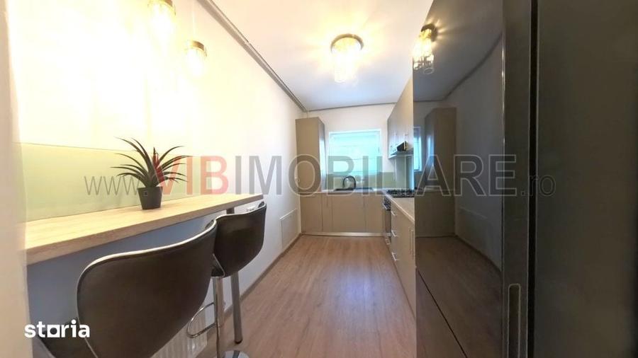 Apartament cu 3 camere în Tei