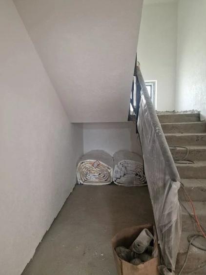 Apartament cu 3 camere decomandat în Smeura