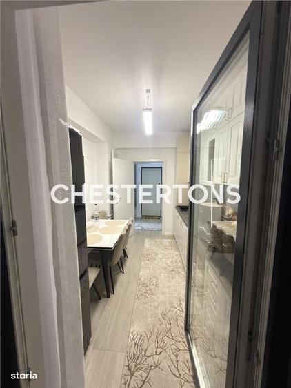 Apartament cu 3 camere semidecomandat în Central